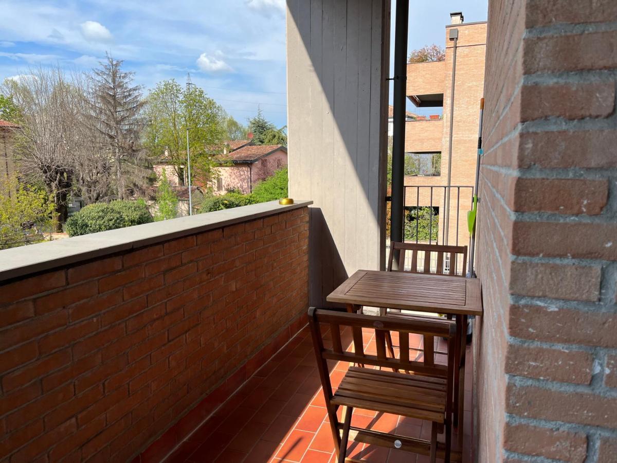 Lovely Apartment Parma Exterior foto